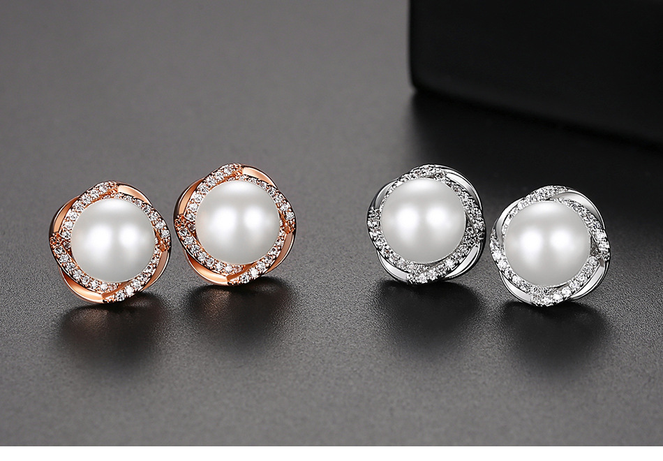 Stud Earrings Fashion New Women&#39;s Pearl Copper Zirconium Stud Earrings S925 Silver Earrings display picture 1