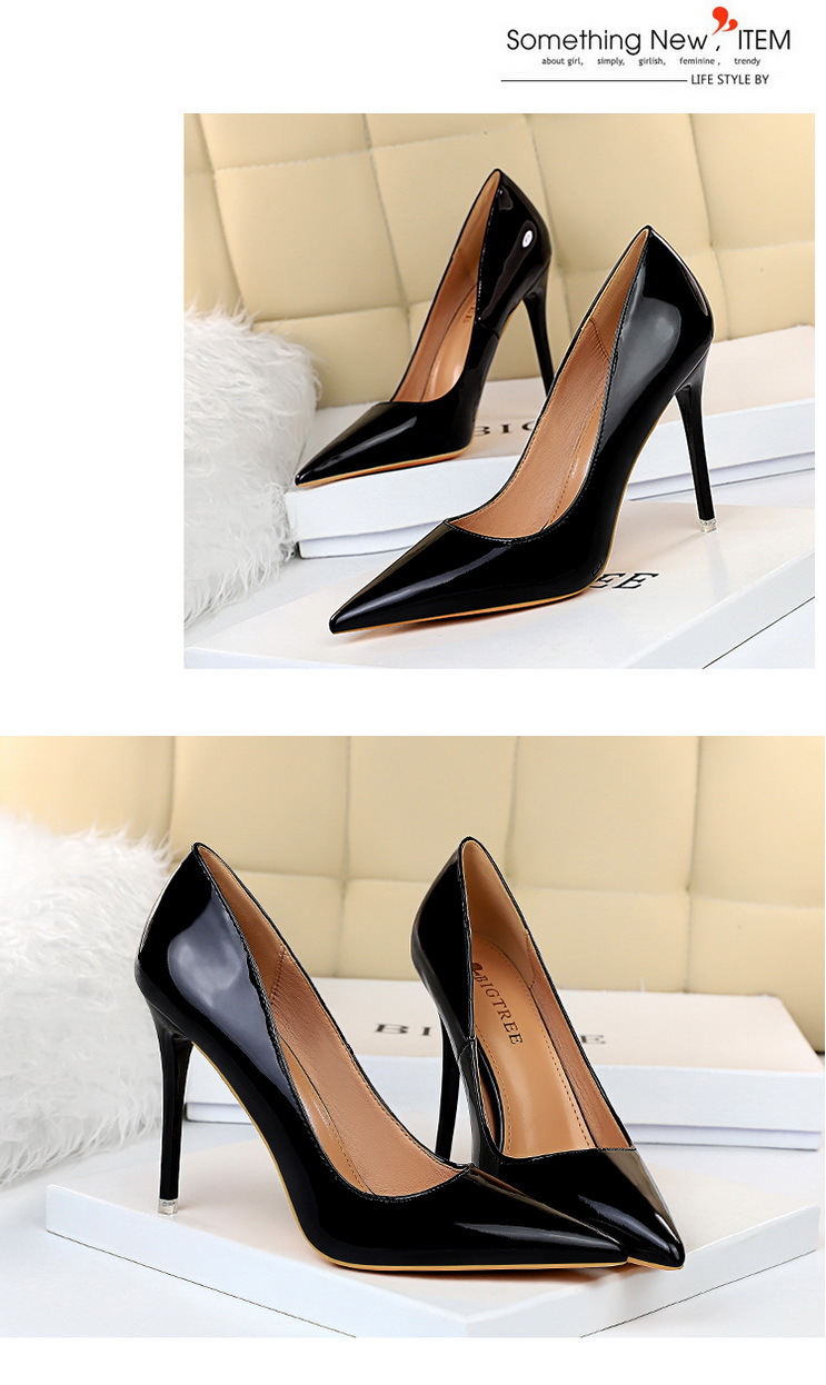 Women's Elegant Solid Color Point Toe Pumps display picture 9