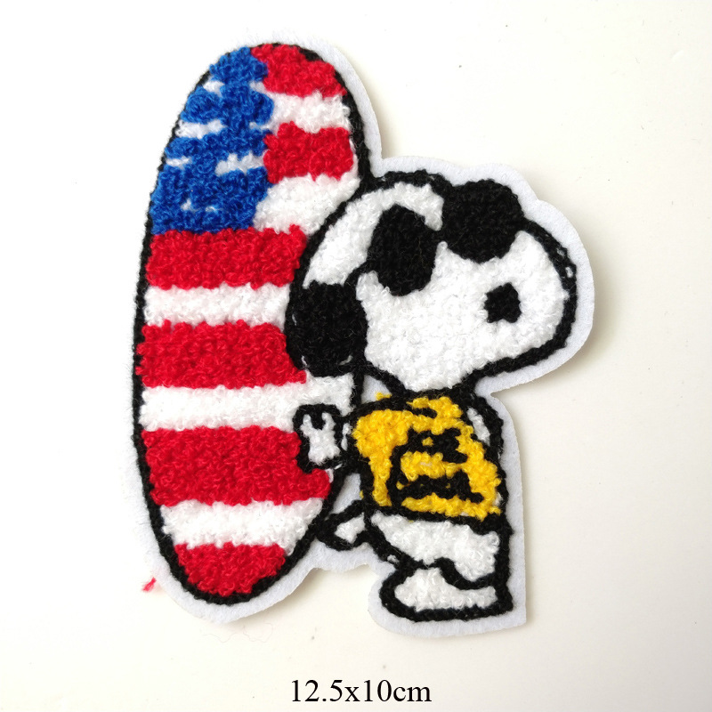 スヌーピー布ステッカー刺繍パッチバッジ子供服アクセサリー穴付きステッカー日本tシャツバッグ装飾diy