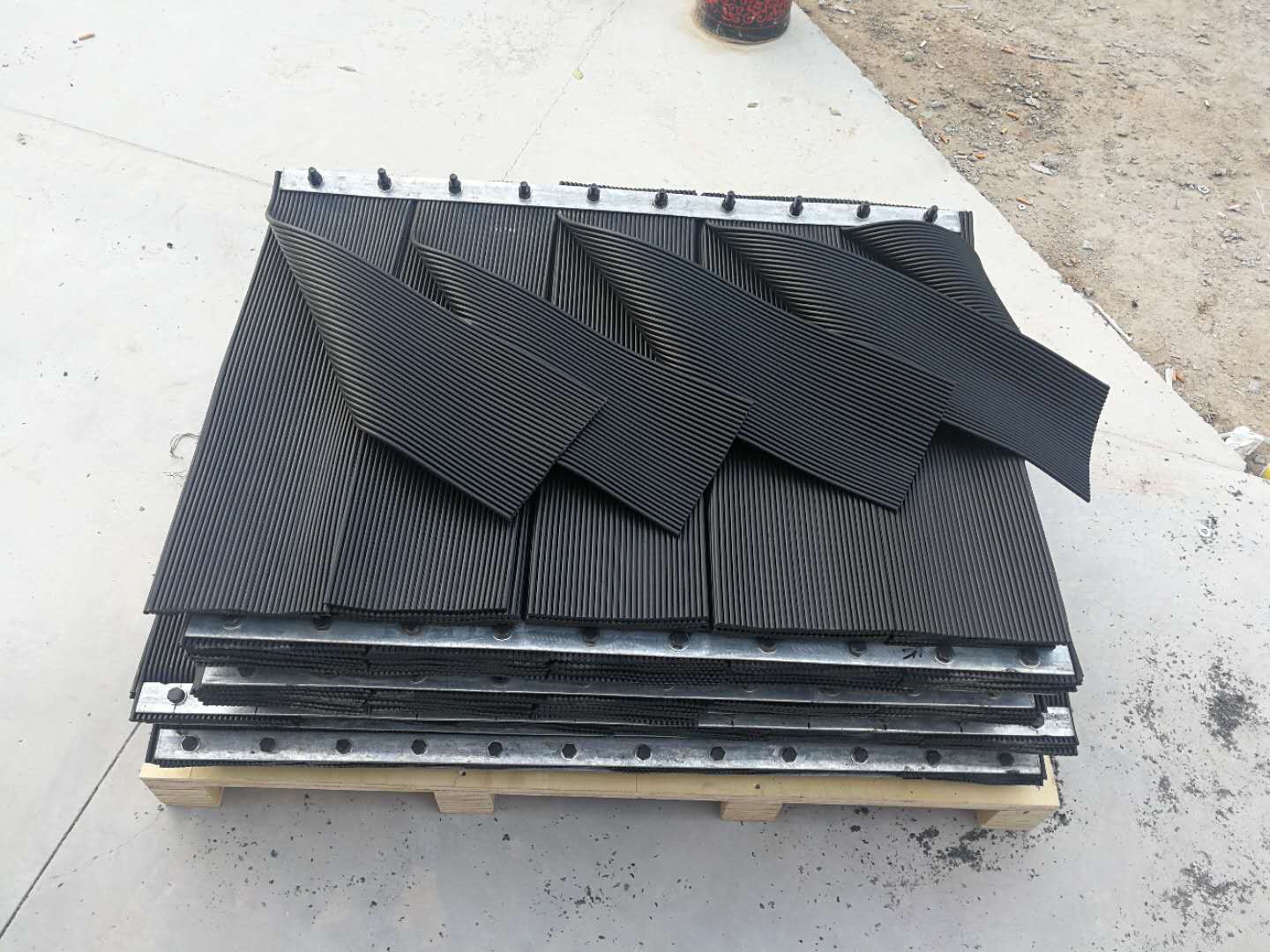 1.2米*1米的聚氨酯挡尘帘 导料槽防尘帘图不重样