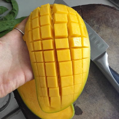 Hainan Qingmang Weight 8 pounds 5 or so Ecological fruit
