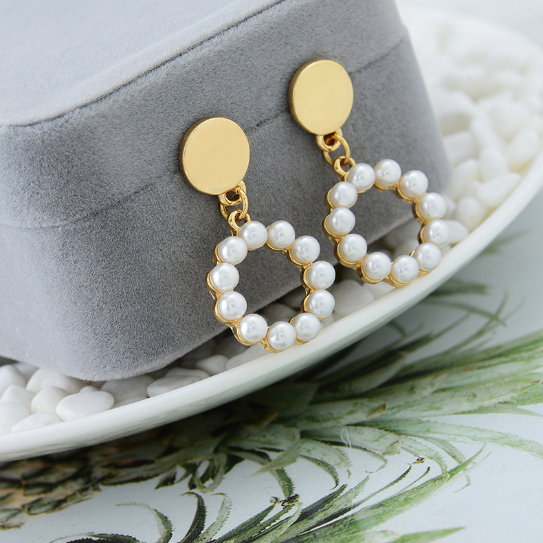 Best Selling Simple Fashion Pearl Earrings Earrings Female display picture 10