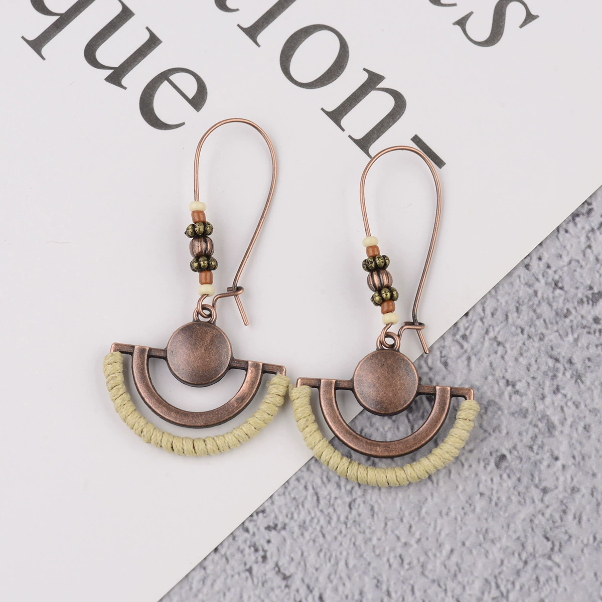 handmade этнические висячие серьги, сплав и хлопковый шнур, 5.5 см