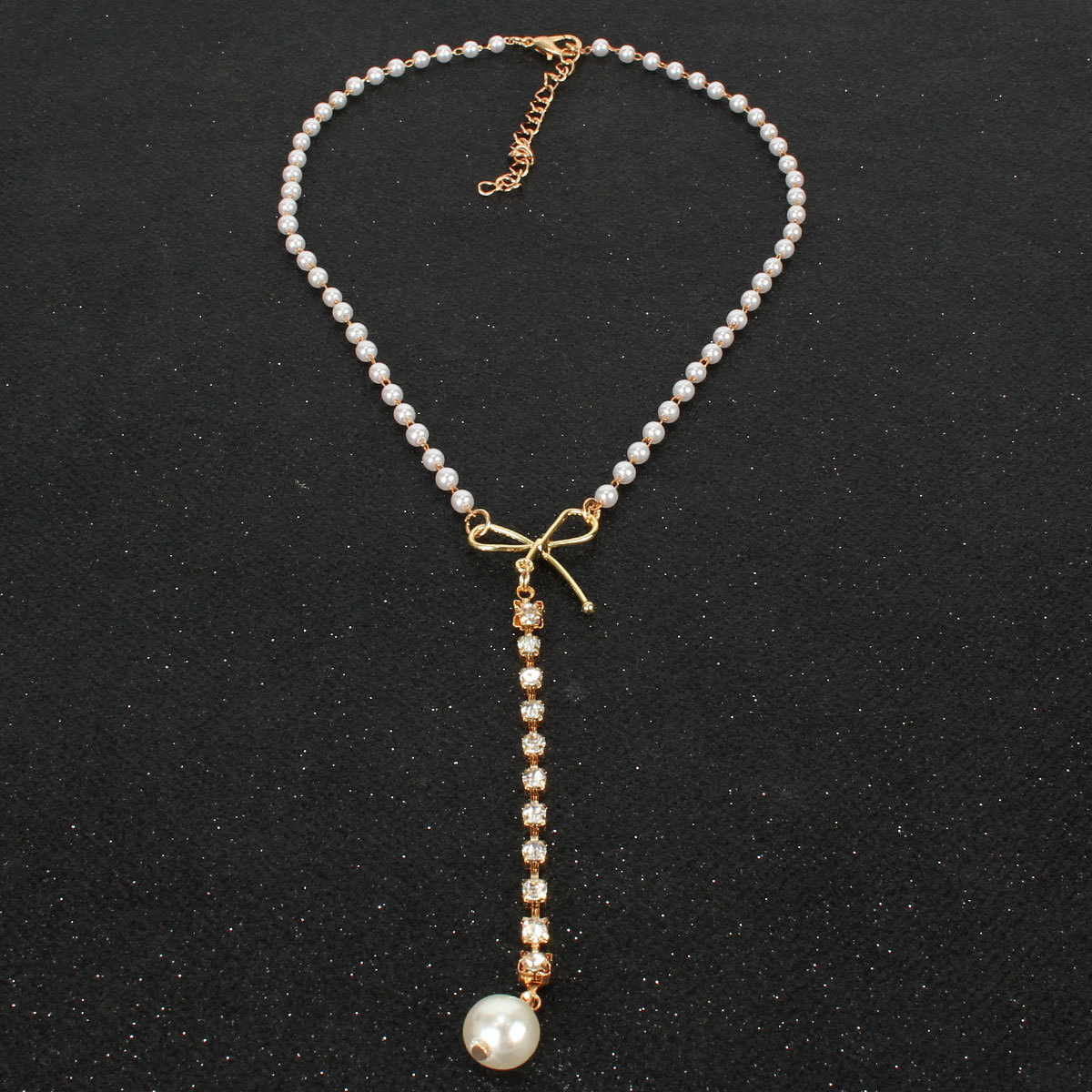 Bow Pearl Pendant Temperament Super Flash Small Diamond Clavicle Chain Necklace Necklace Female display picture 4