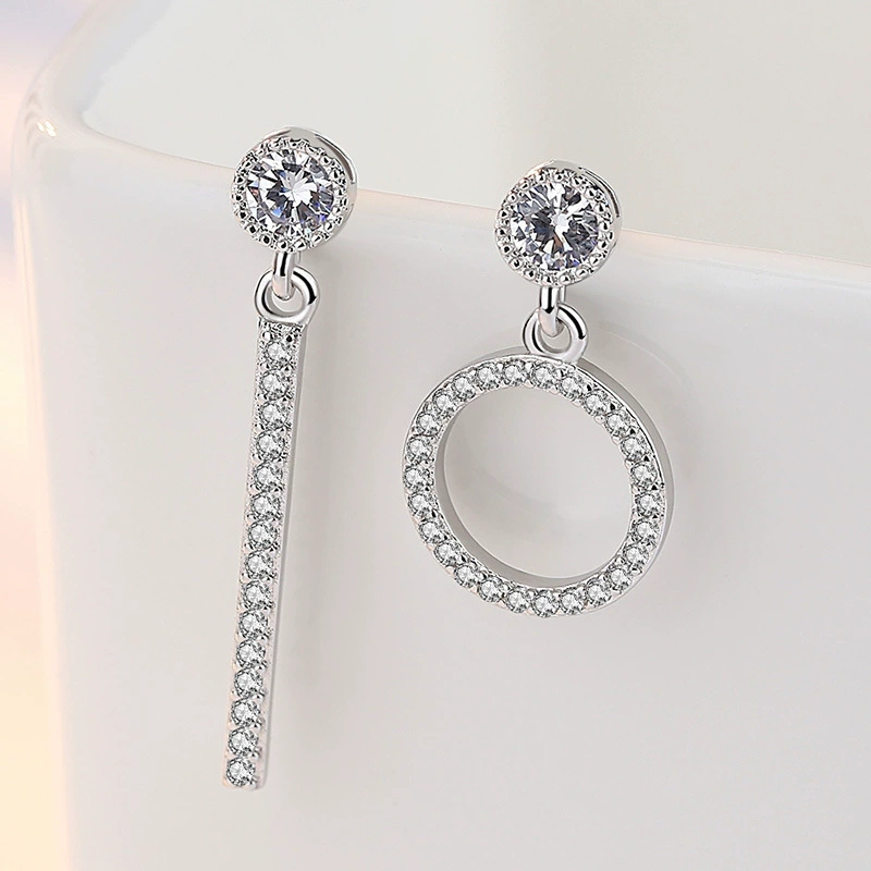 Fashionable earrings with tassels, Korean style, simple and elegant design, mid-length