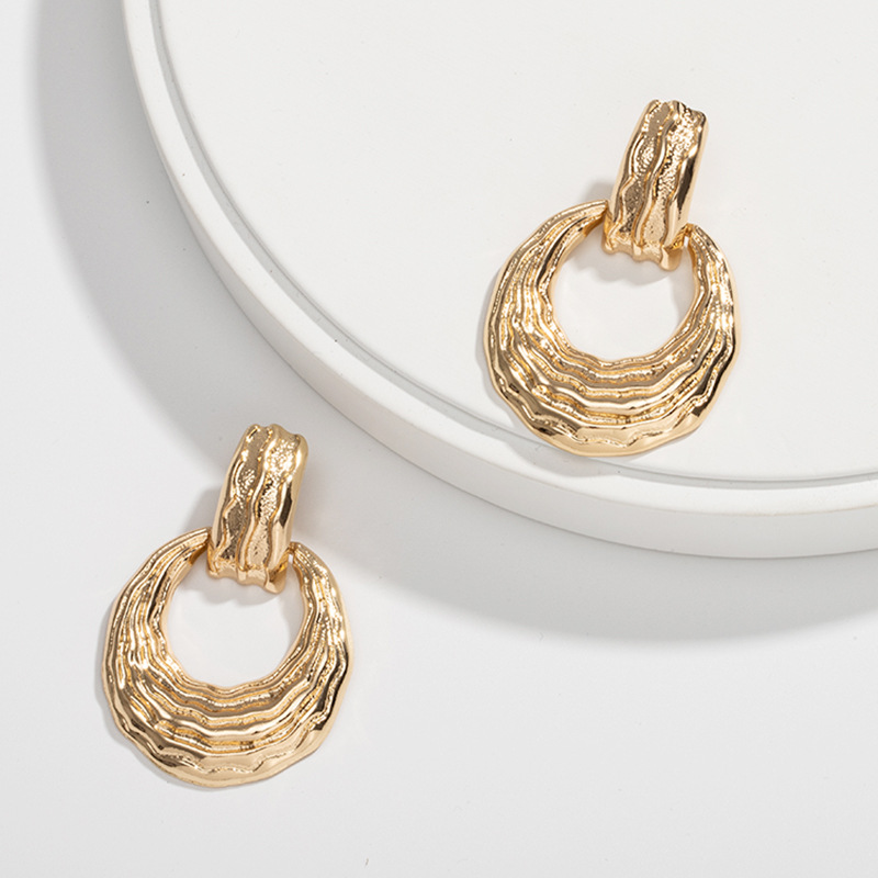 Gold Fashion Simple Earrings display picture 5