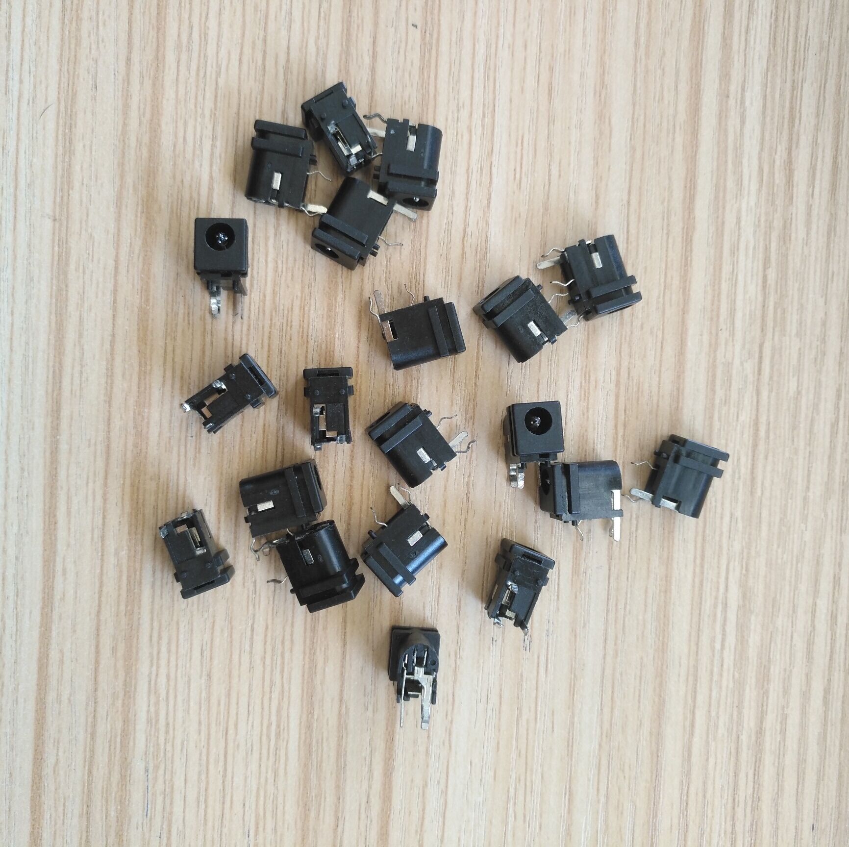 厂家直销DC-029DC电源插座 插件式产品