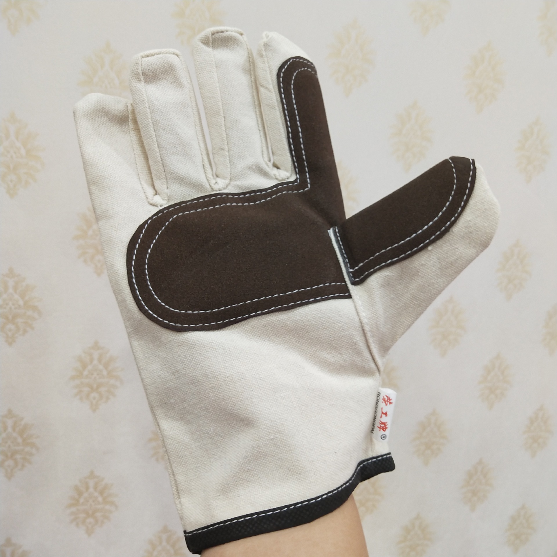 b336588017a399205d3847dd97ae59