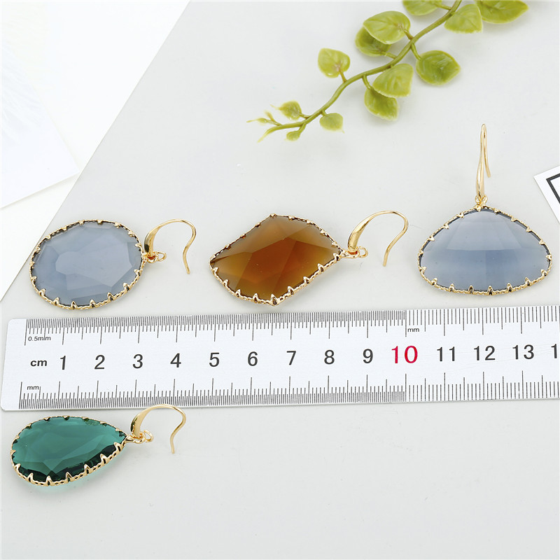 Geometric Polygonal Crystal Earring Earrings Multi-faceted Irregular Glass Edge Earrings display picture 5