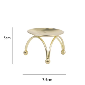 Modern Iron Geometric Candleholder - Creative Metal Tabletop Decoration for Home Decor