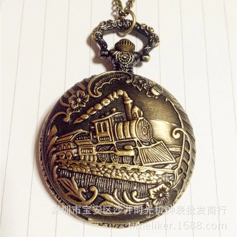 fashionable retro quartz train