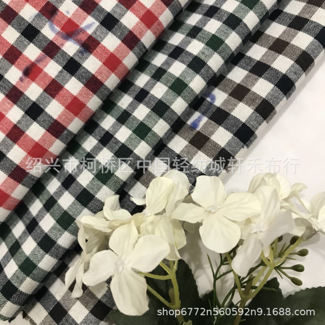 厂家直销TC色织布21支经典格子衬衫面料童装连衣裙口袋里子布现货
