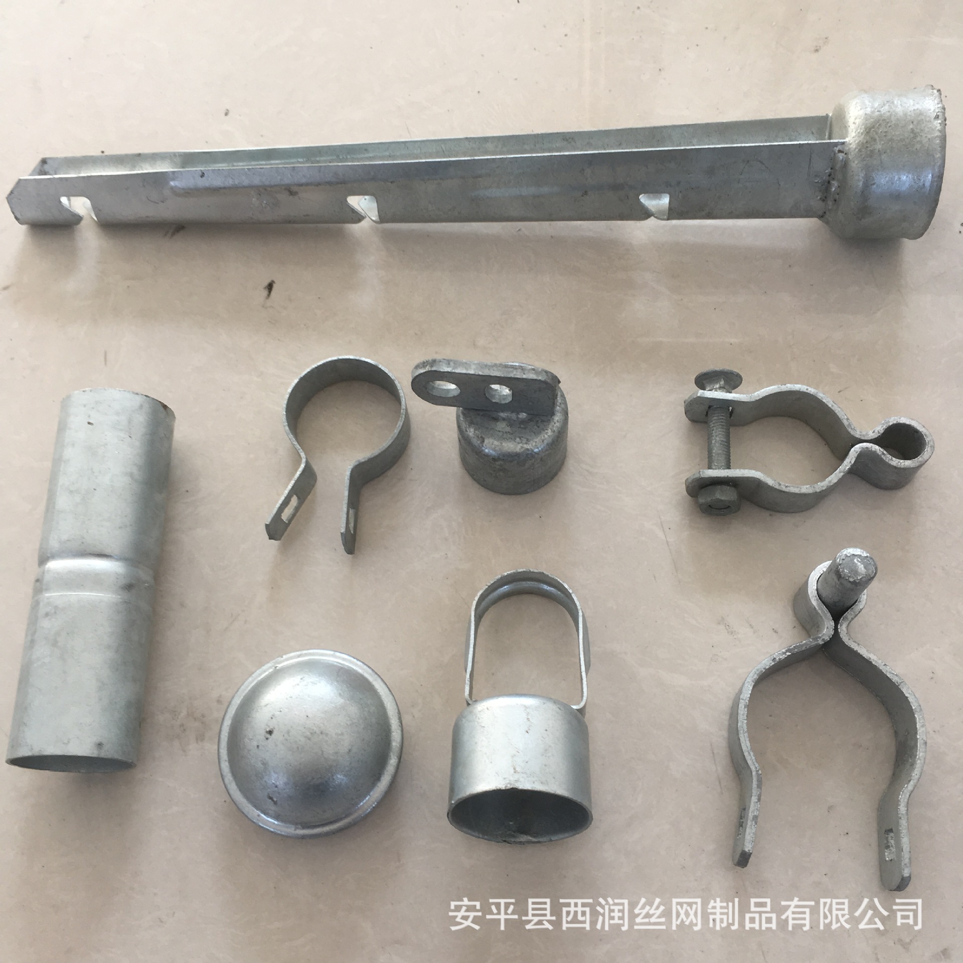 安平厂家销售勾花网护栏组装连接菱形铁丝网热镀锌配件-西润丝网|ru