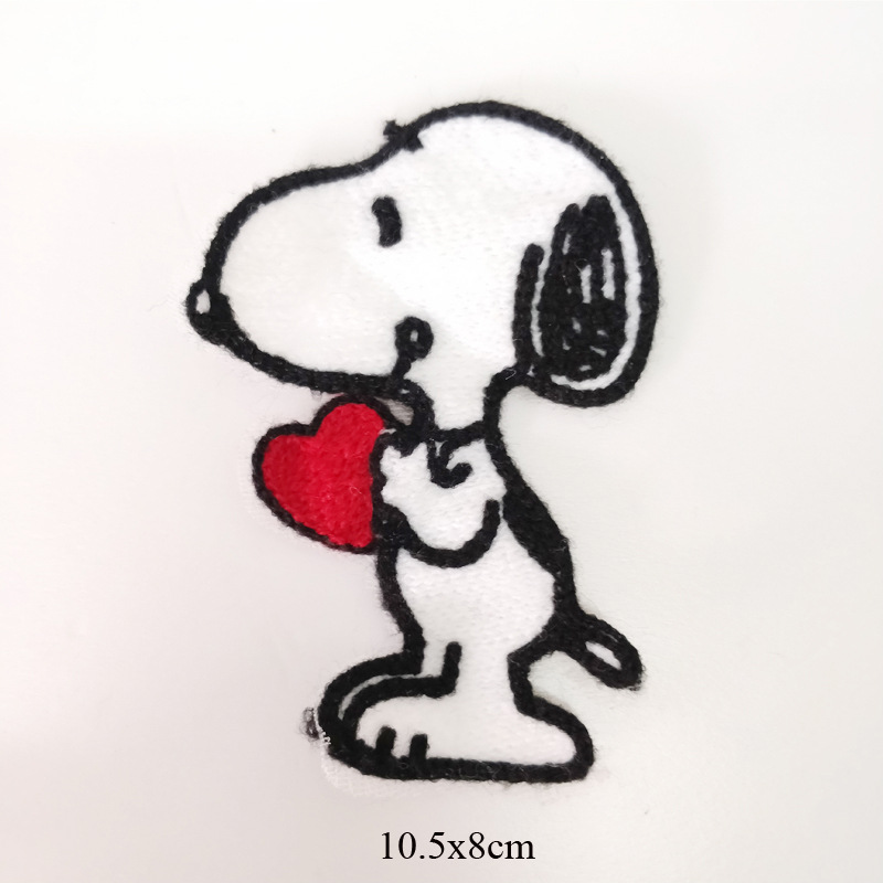 スヌーピー布ステッカー刺繍パッチバッジ子供服アクセサリー穴付きステッカー日本tシャツバッグ装飾diy
