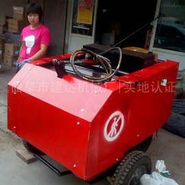 小麦秸秆打捆机 自走式捡拾打捆机图片 场上牵引作业