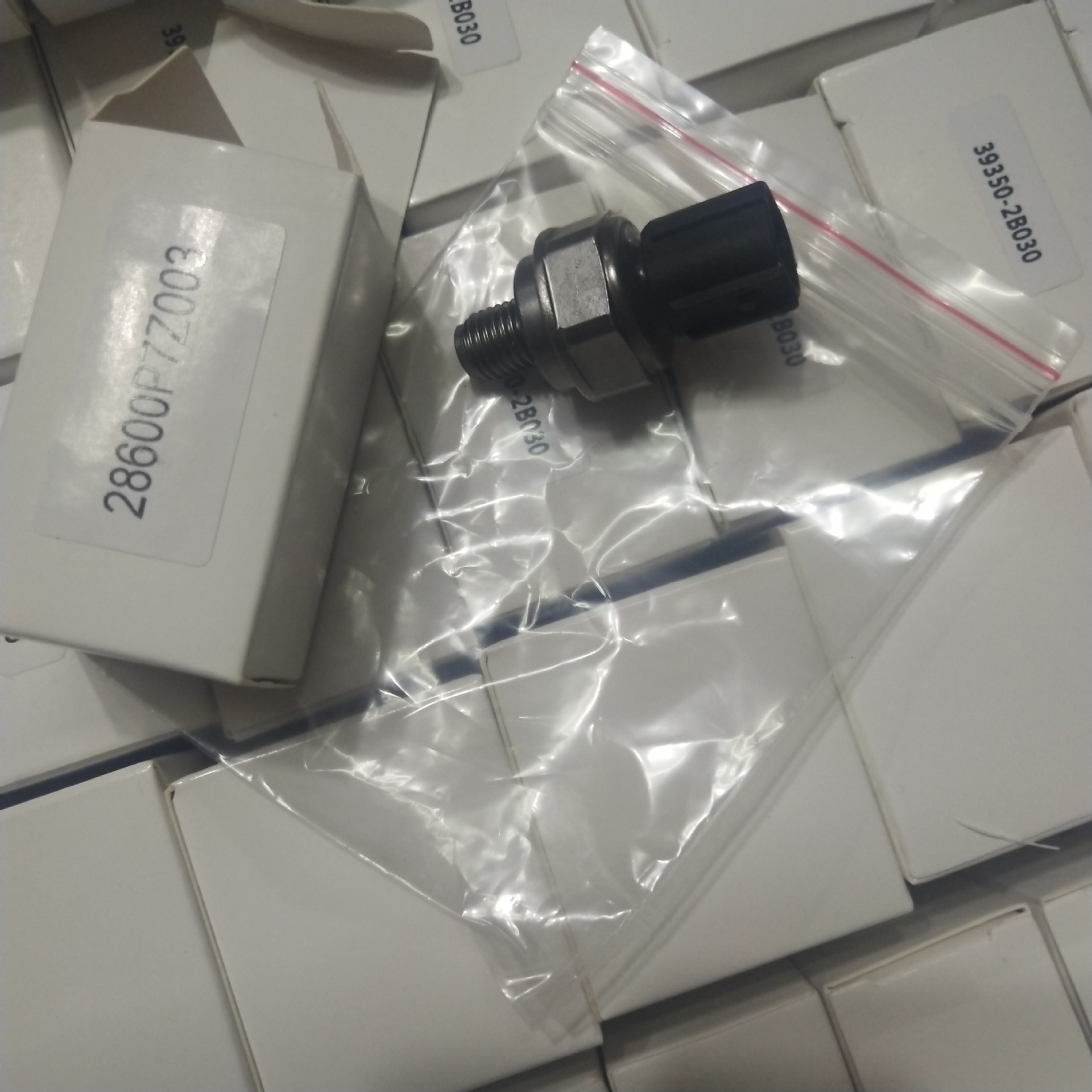 ���ñ�����������ѹ�������� 28600-P7Z-003 28610-RKE-004