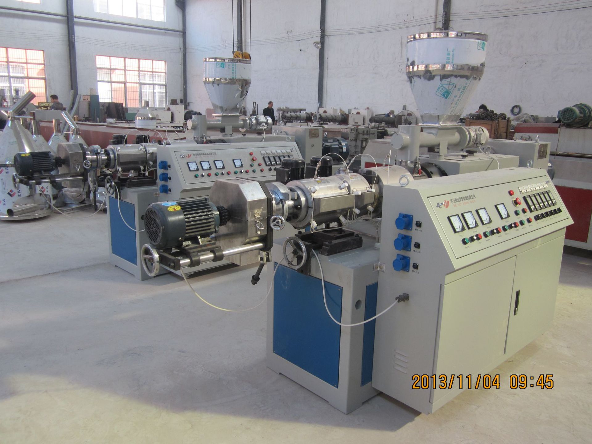 SJSZ-45/100锥形双螺杆挤出机，锥双押出机，异向锥双押出机