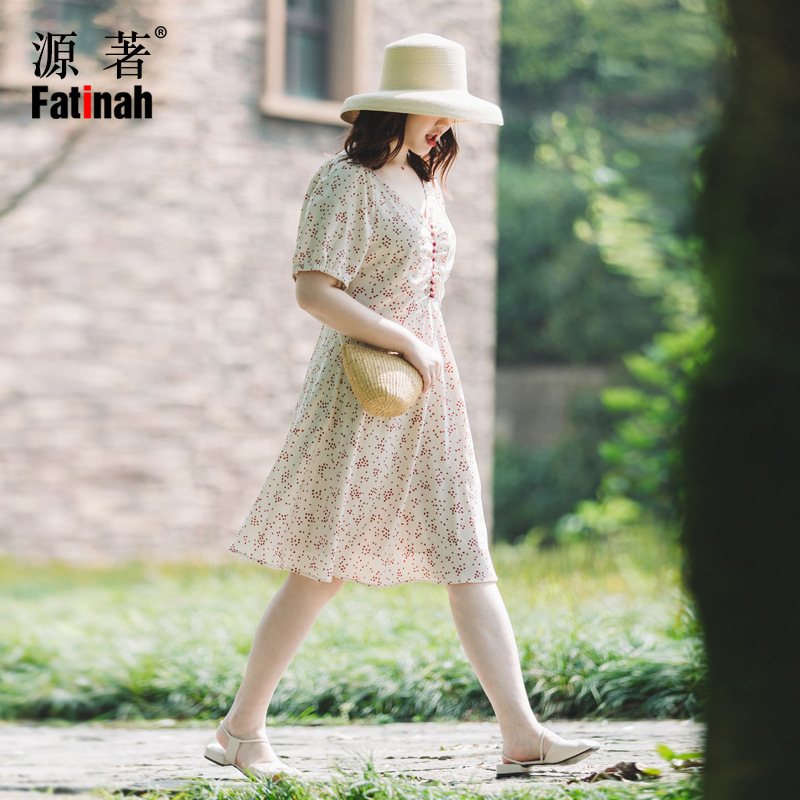 2019夏裝新款大碼雪紡連衣裙幾何圖案胖mm泡泡袖V領顯瘦收腰中裙