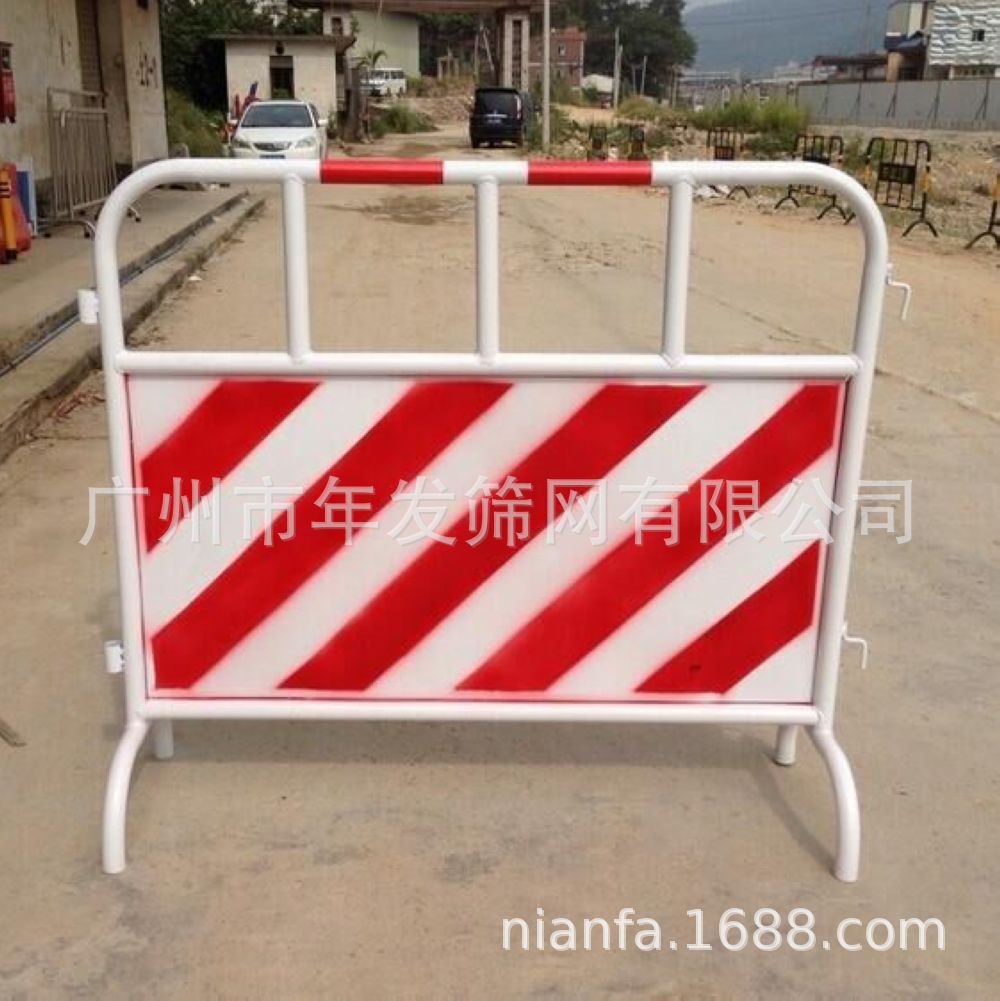 交通道路临时维修用铁马护栏 不锈钢黑管市政铁马 建筑施工护栏