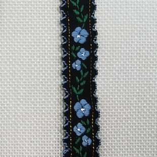 現物の美しい刺繍の小さい立体の田園風の舞台の服装は辺の双歯の辺の民族の風の綿の質のジャカードのリボンをはめ込みます。