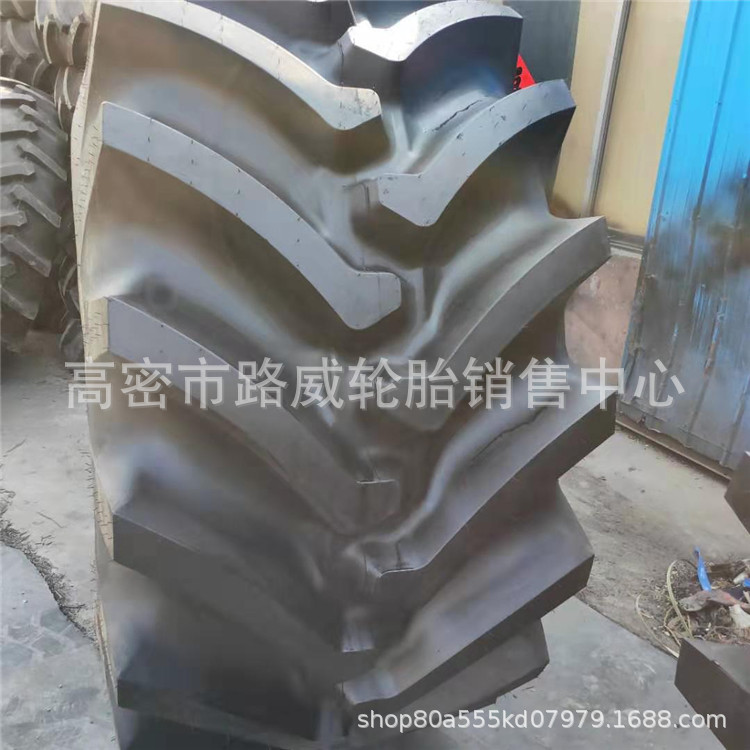 水田 900 60R32 900/60R32 收割机用R-2农用轮胎