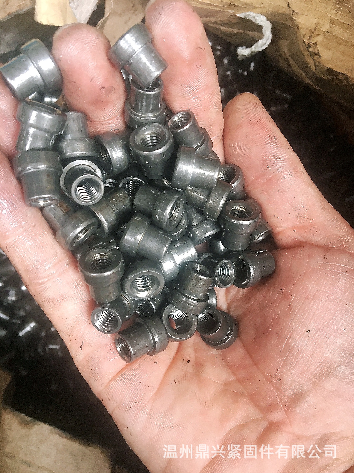 铁母铝母M6M8T母焊接螺母 焊管帽铁管帽 家具螺母 编藤椅台阶螺母