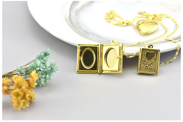 Jewelry creative DIY display couples, necklaces for men and women, photo box, environmentally friendly pendant, Sichen_voghion.com