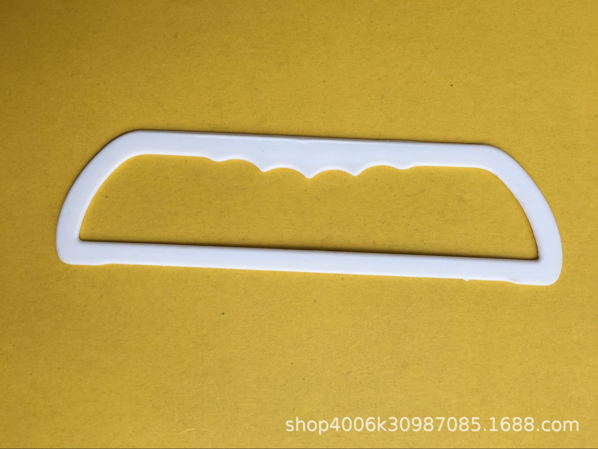 厂家直销手指印大小号手提柄.网纱袋锯刀提把.礼盒硬盒锯刀把手