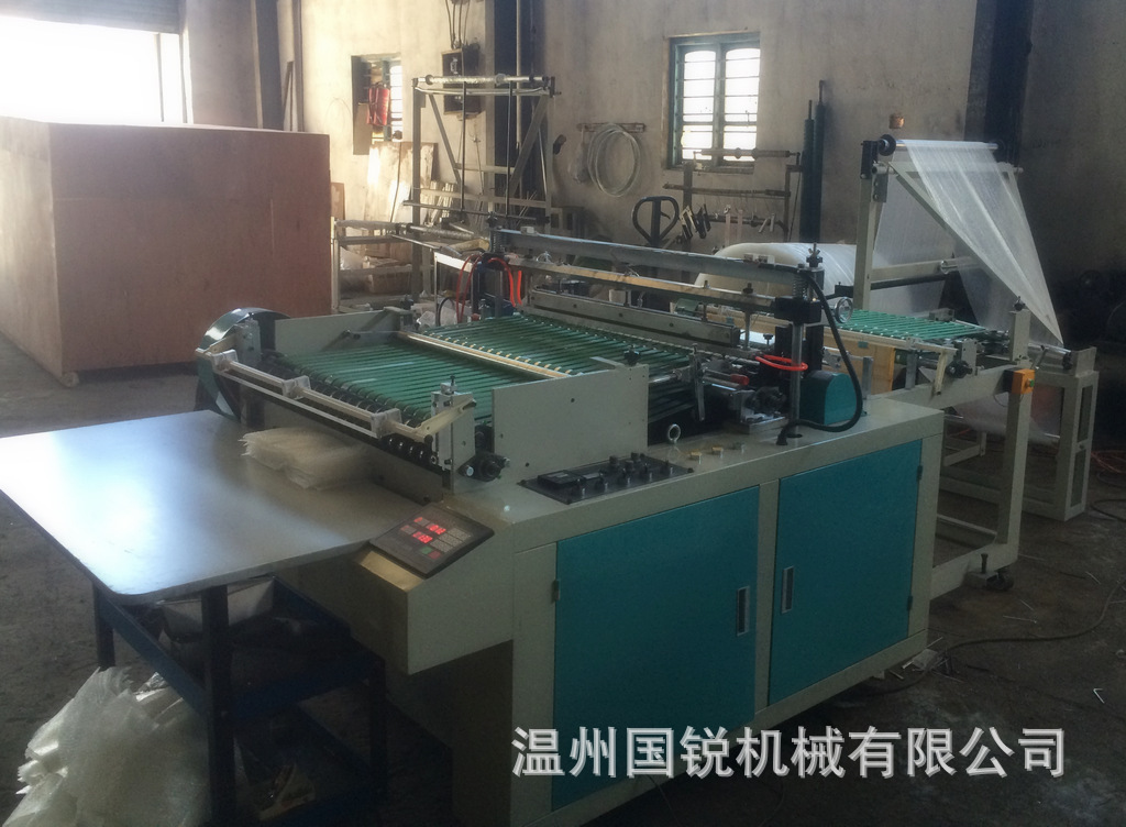 600型气泡膜制袋机5 (3)