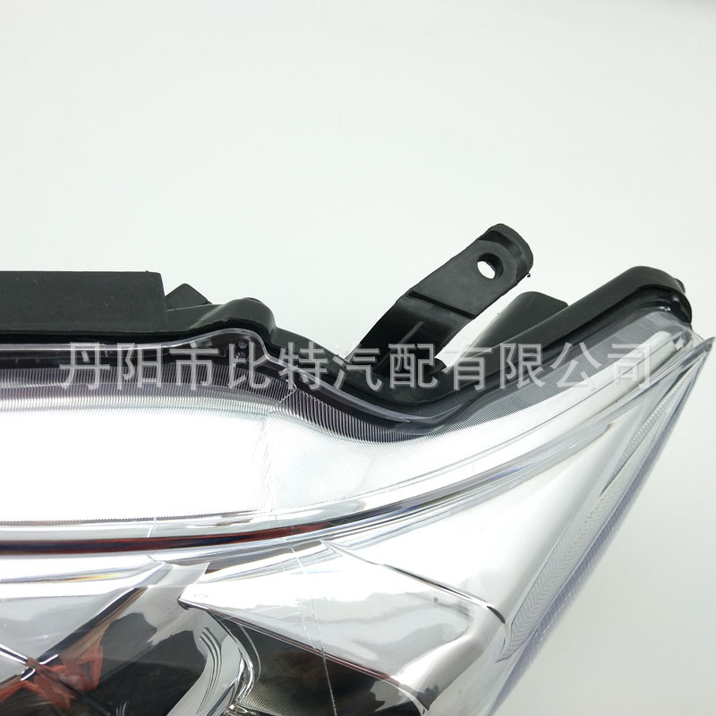 卡罗拉中东版 (7).jpg