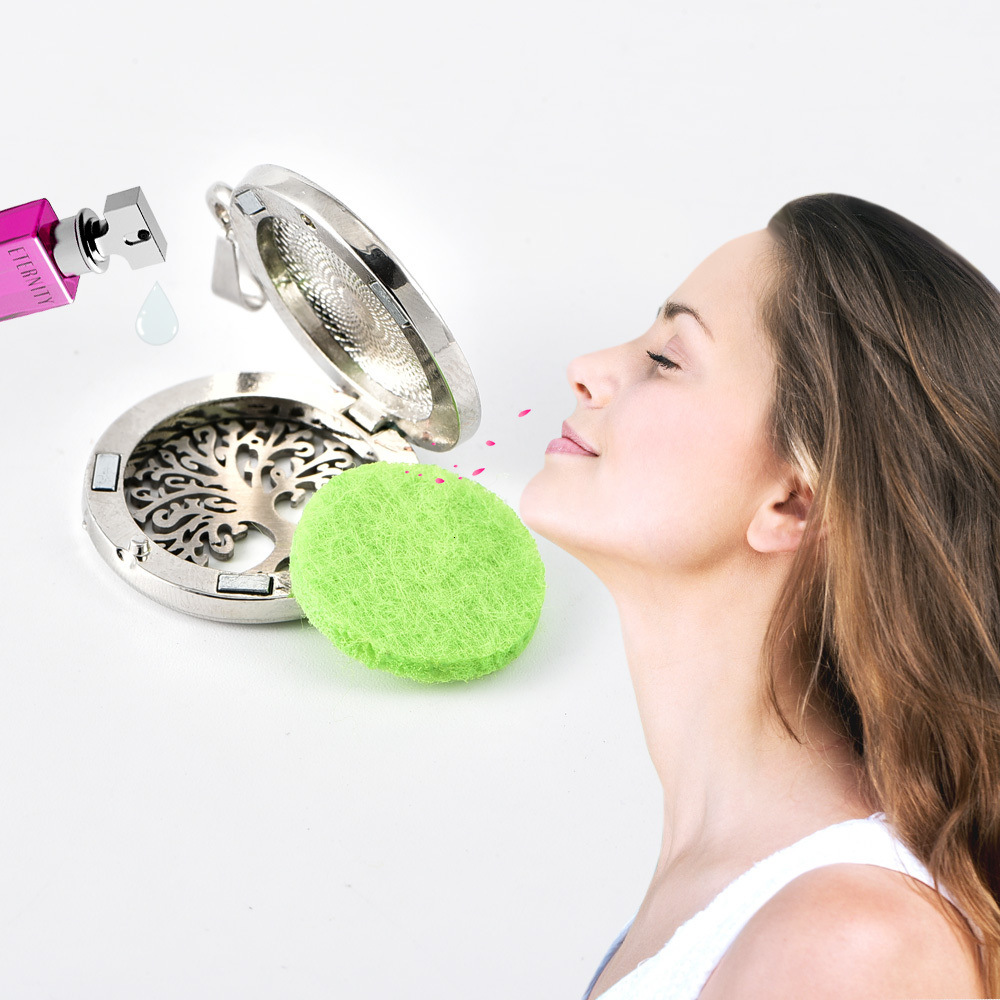 Fashion Tree Alloy Inlay Rhinestones Unisex Pendant Necklace 1 Piece