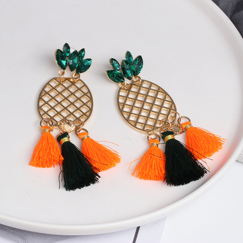 Fashion Pineapple Tassel Earrings display picture 3