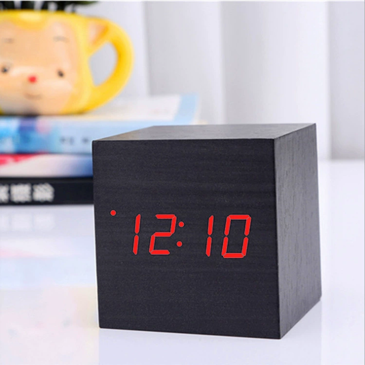 Spot Mini деревянные часы LED часы будильник звук управления ночи креативный настольный часы студент