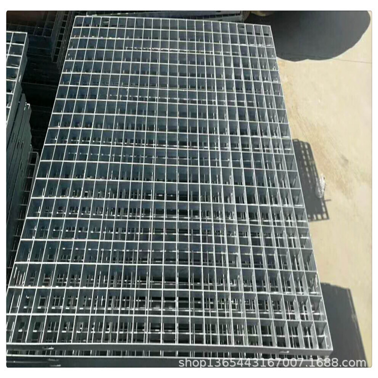 供应钢格板，楼梯  钢格板，镀锌格栅盖板，排水沟沟盖板
