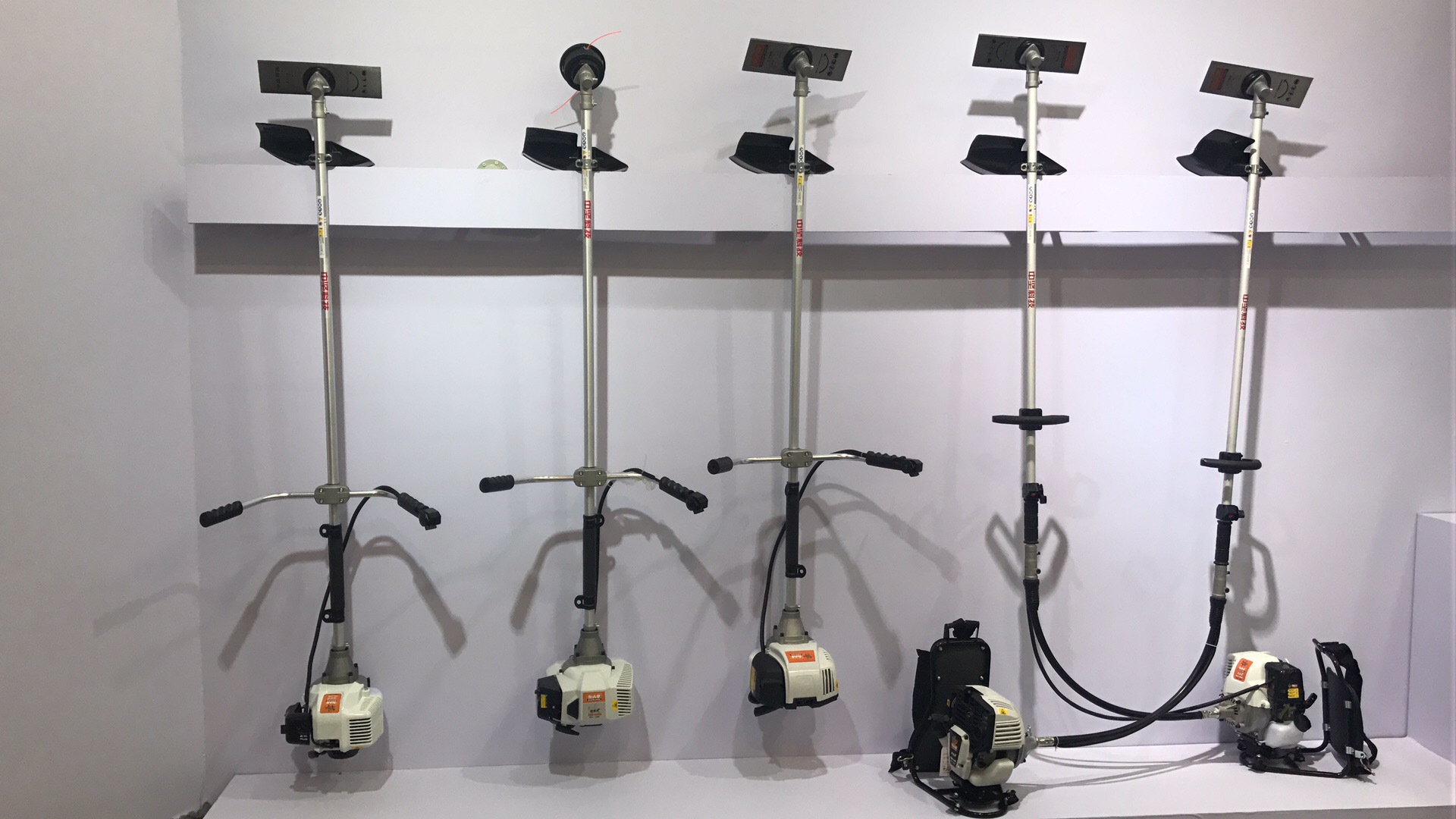 伐木者FMB-135B/430/139F背负式割草机汽油打草机割灌机