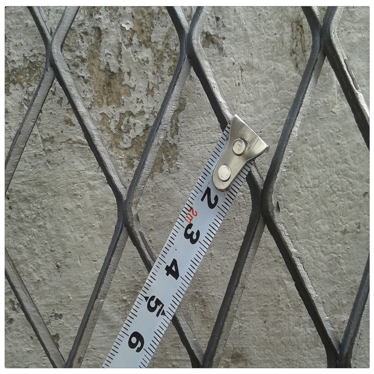 苏州重型钢板网鱼鳞网状材质不锈钢 低碳钢板厂家直供