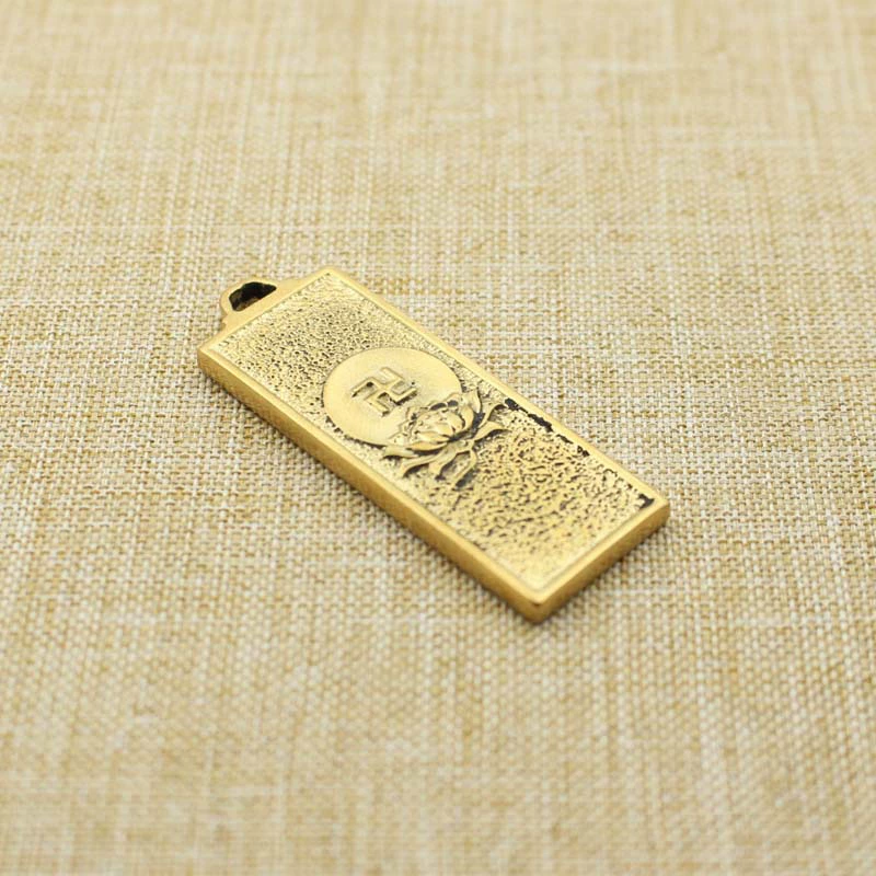 Creative brass retro keychain, handle, flashlight, copper accessory, internet celebrity