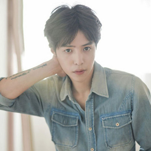 Internet celebrity wig for men with short hair, middle-parted bangs, short curly hair, Korean version, handsome, natural and fluffy, student face-shaping, full headgear style