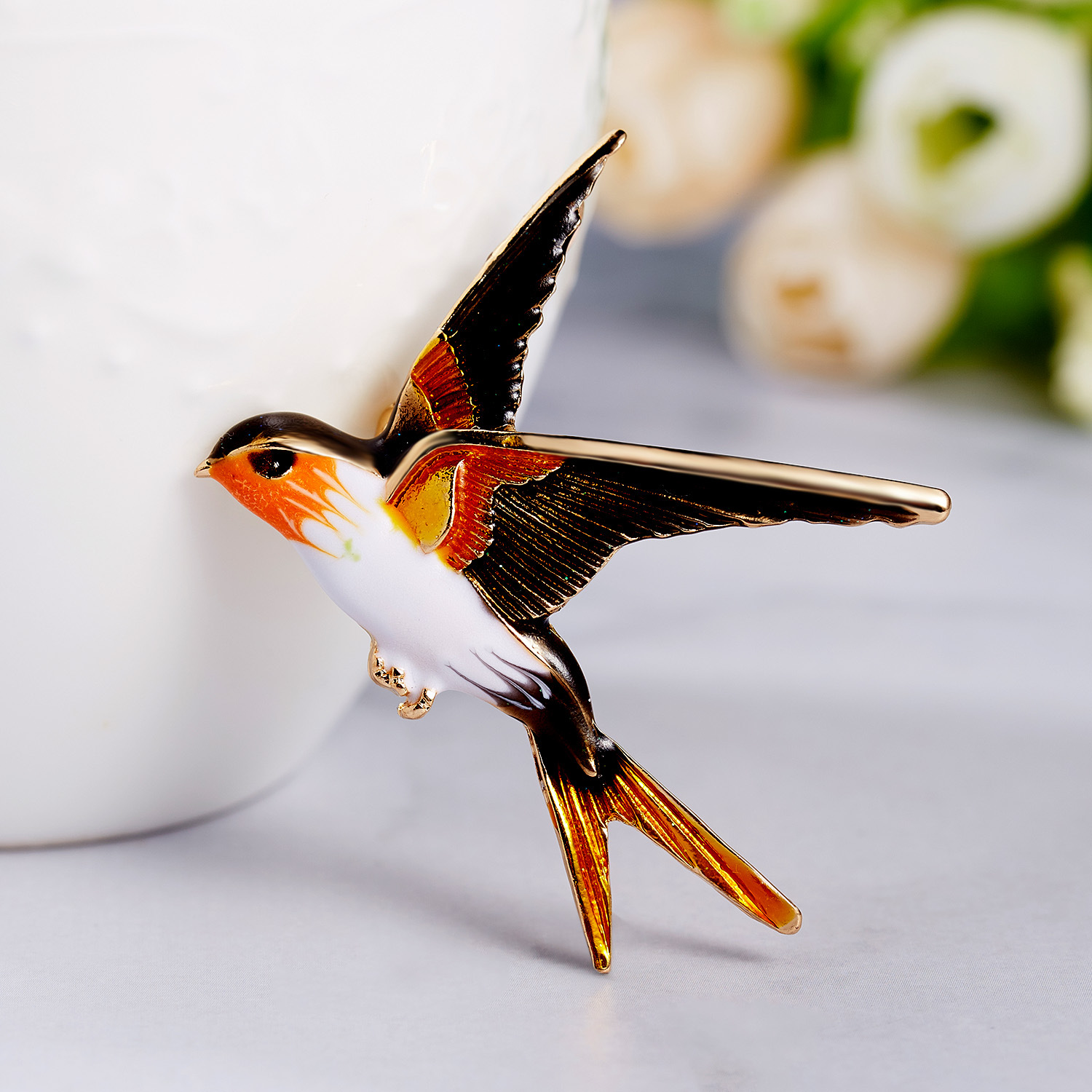 Simple Style Classic Style Bird Alloy Plating Women's Brooches display picture 8