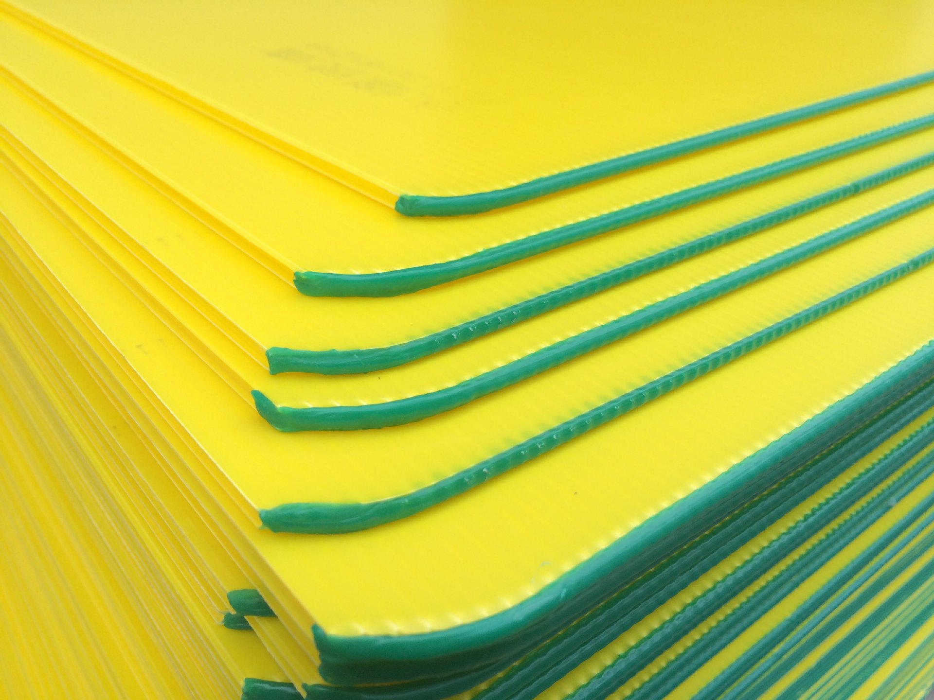 供应玻璃瓶封边中空板垫板  源头厂家隔板防震半透明耐用环保货架