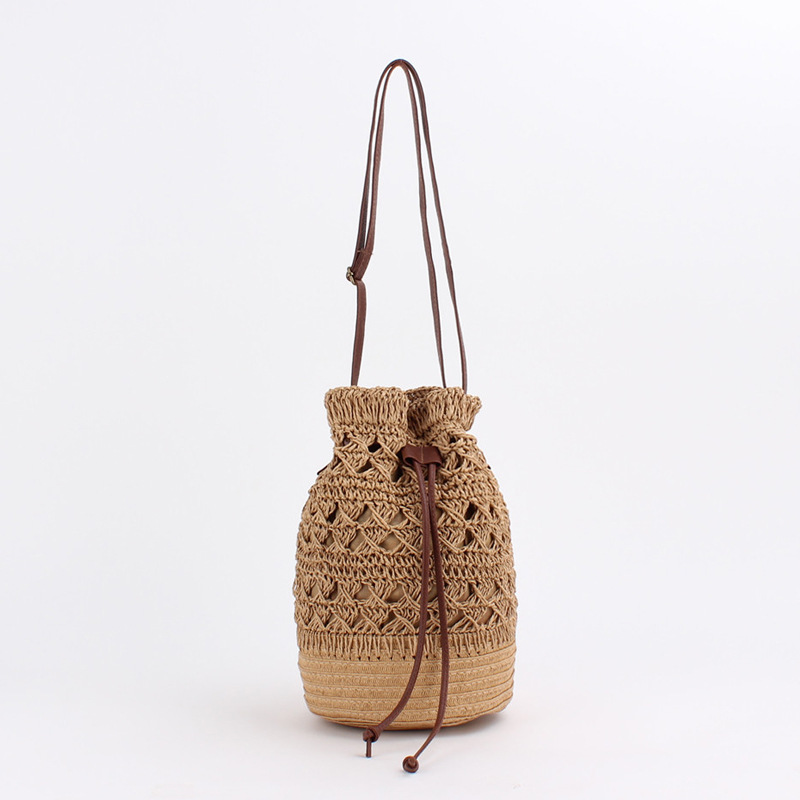 Woven straw shoulder bag