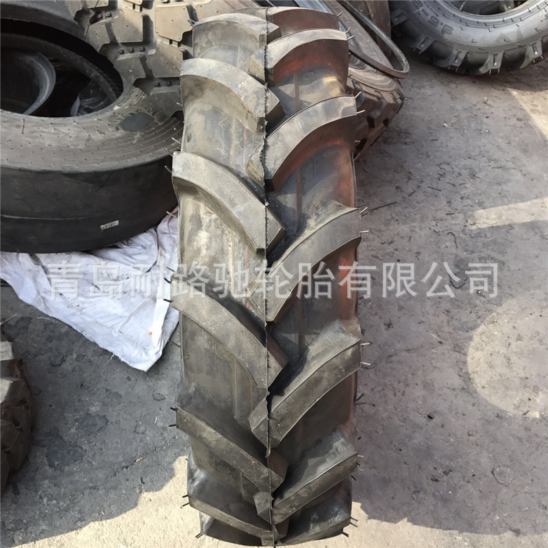 供应9.5-16   人字花纹 农用拖拉机轮胎 950-16