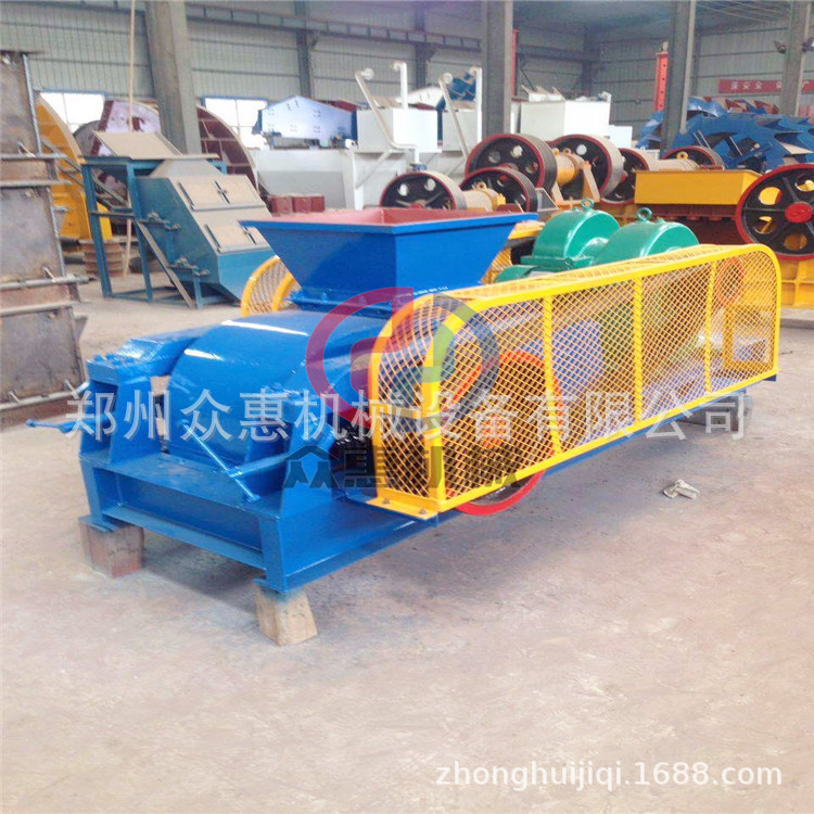 厂价【批发】小型对辊破碎机矿山设备   齿辊破 双齿对辊破碎机