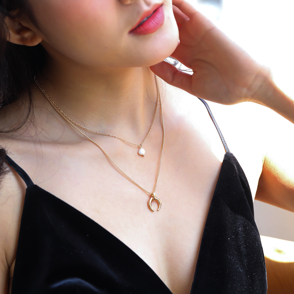 Fashion Natural Freshwater Pearl Multi-layer Moon Necklace display picture 8