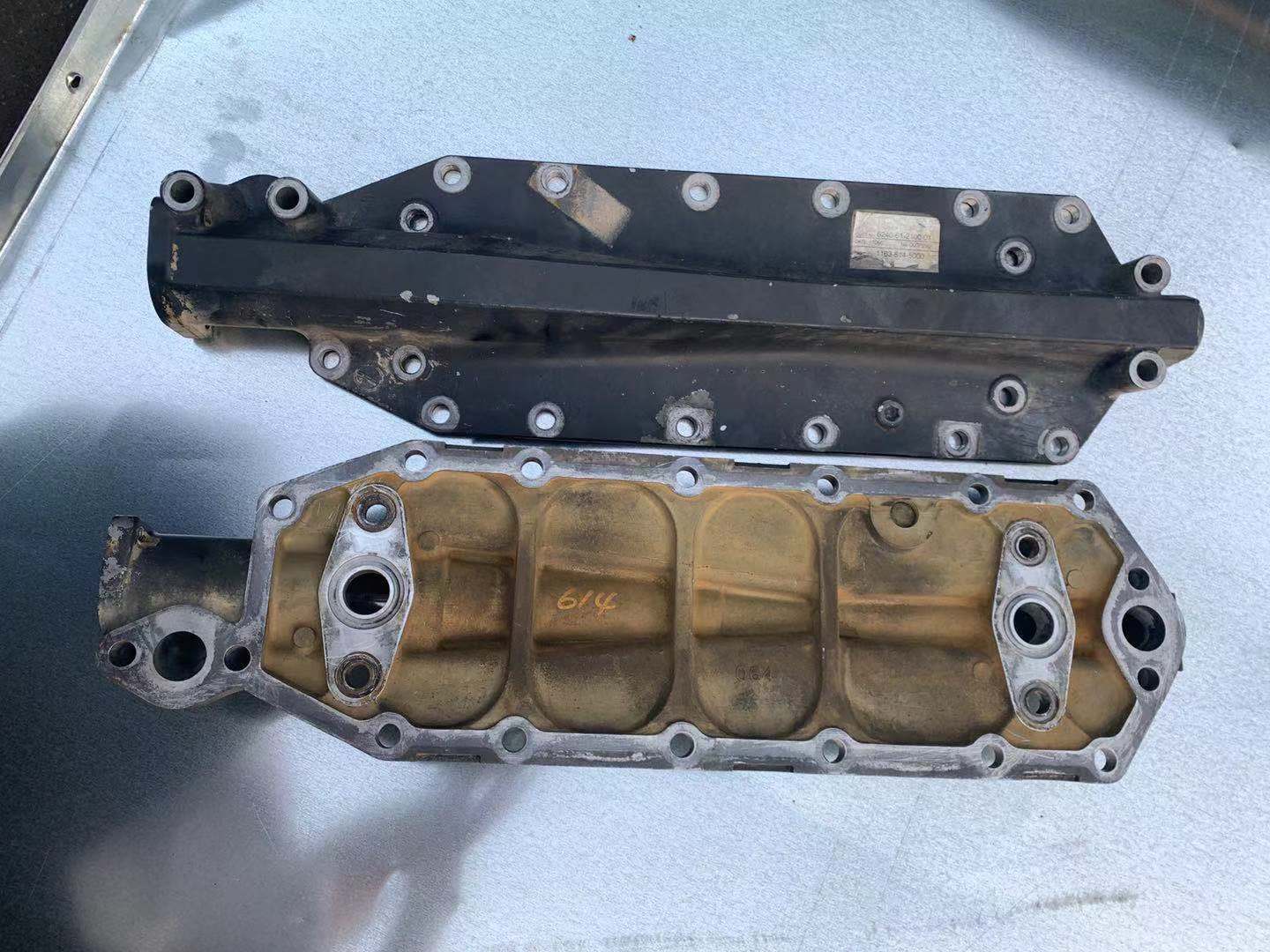 供应SAA6D170E-3工程机械设备发动机冷却器边盖6240-61-2100