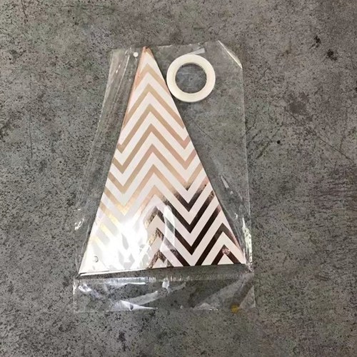 Wedding room, children's room, birthday party decoration supplies, wavy pull flag, gold and silver triangular flag, decorative bunting