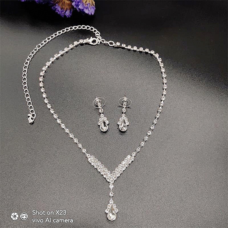 Fashion Water Droplets Alloy Inlay Rhinestones Women's Earrings Necklace display picture 4