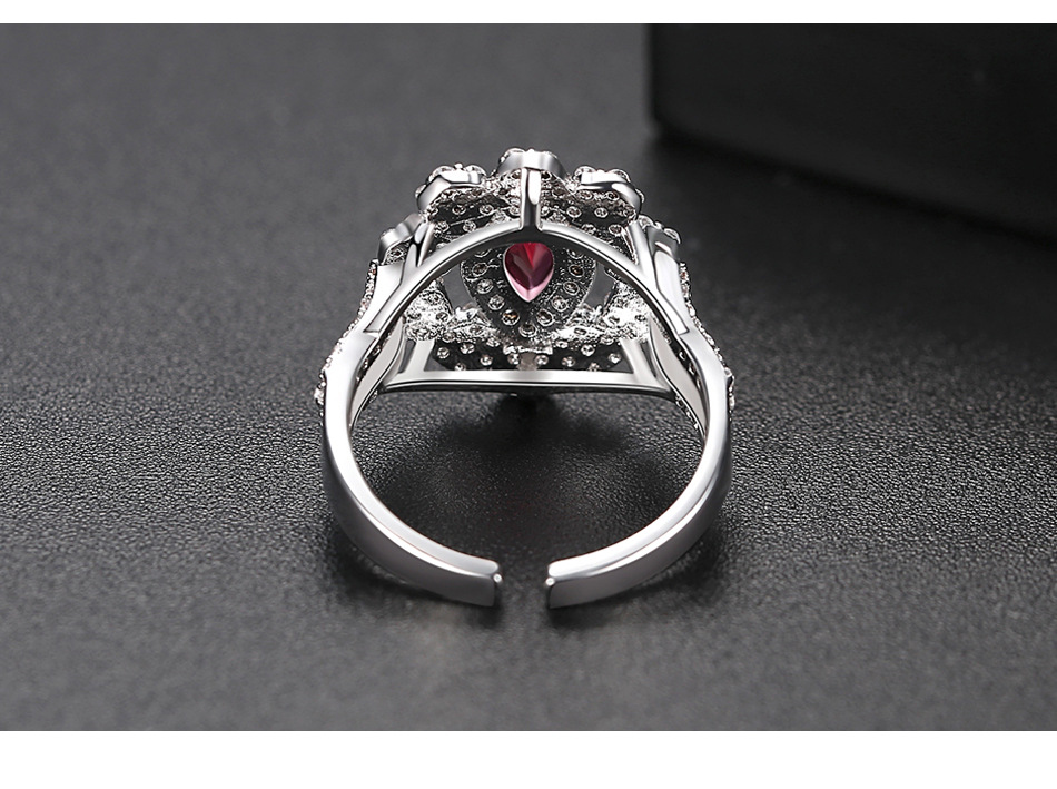 Fashion Adjustable Ladies Open Ring Simple Copper Inlaid Zircon Gift display picture 6