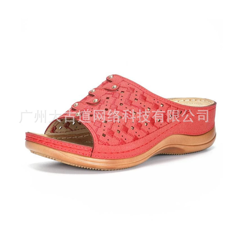 large size ladies slippers