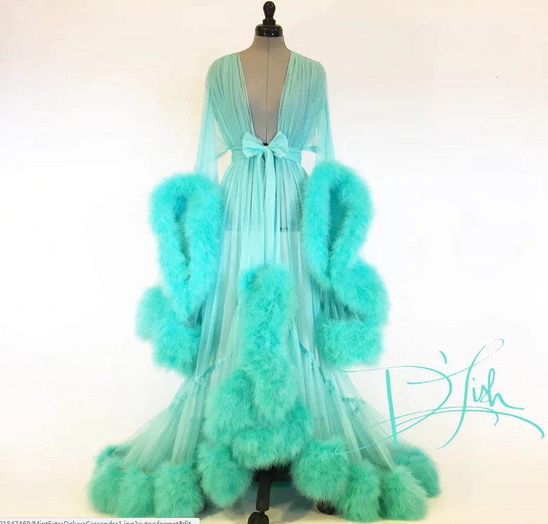 Europe and the United States sexy underwear manufacturers direct wholesale perspective sexy feather horn sleeve tail skirt a generation of hair Europe and the United States sexy underwear manufacturers direct wholesale perspective sexy feather horn sleeve tail skirt a generation of hair